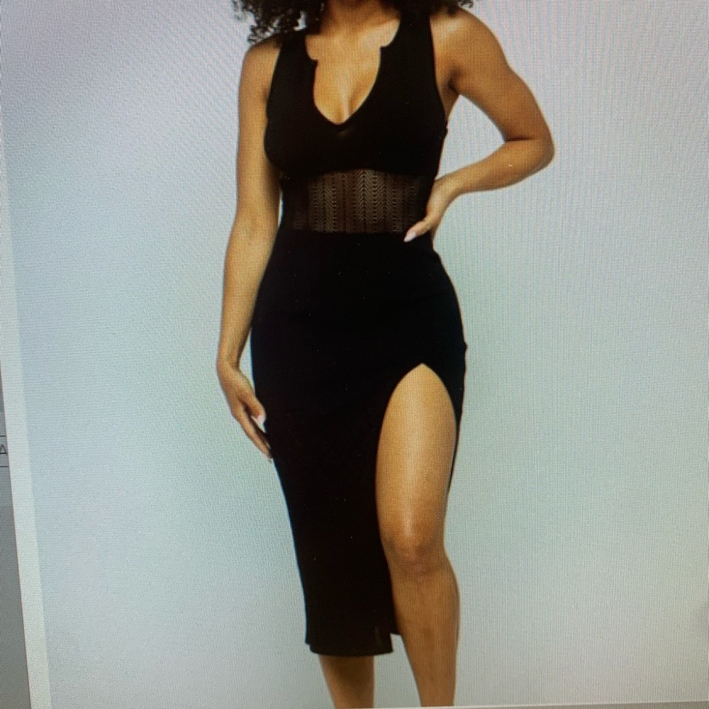 Elegant Black Mesh Maxi Dress